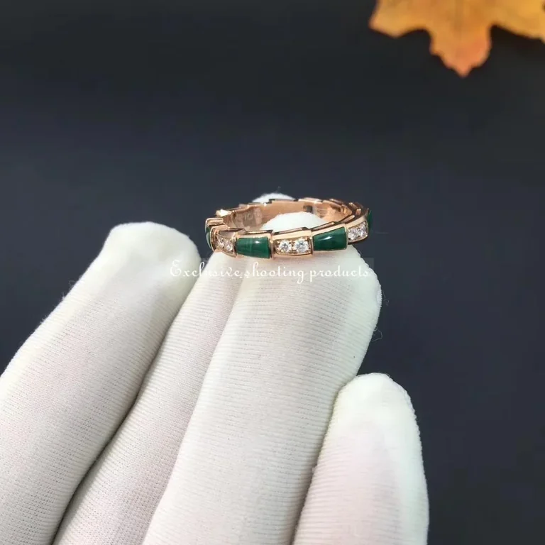 Bulgari Serpenti Viper 356758 18 kt rose gold thin ring set with malachite elements and pavé diamonds 6