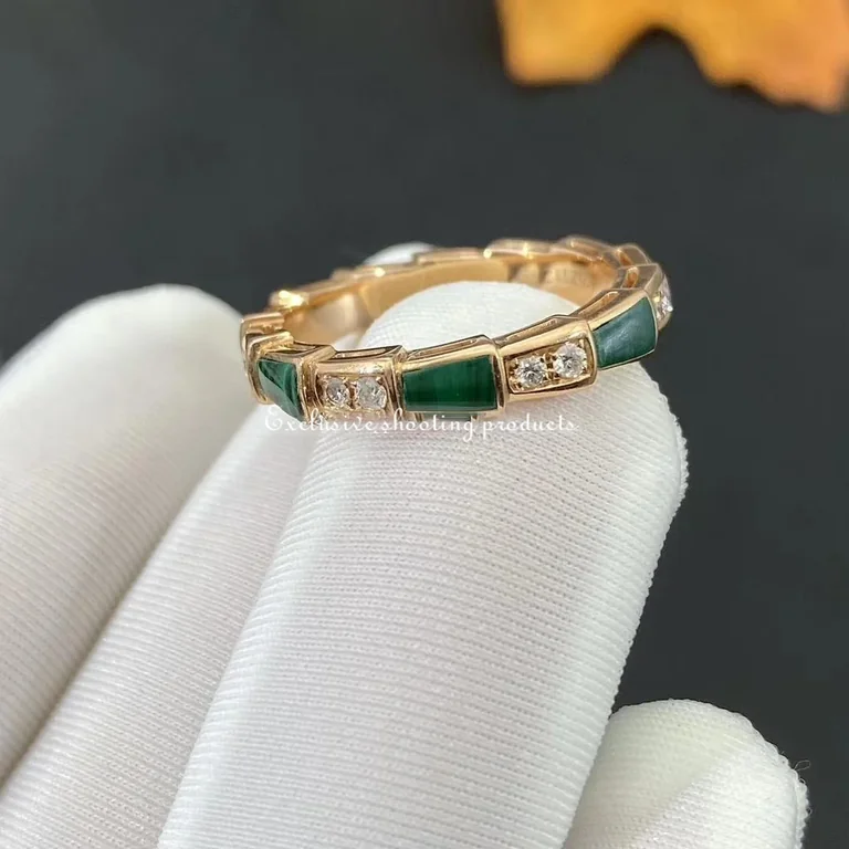 Bulgari Serpenti Viper 356758 18 kt rose gold thin ring set with malachite elements and pavé diamonds 3