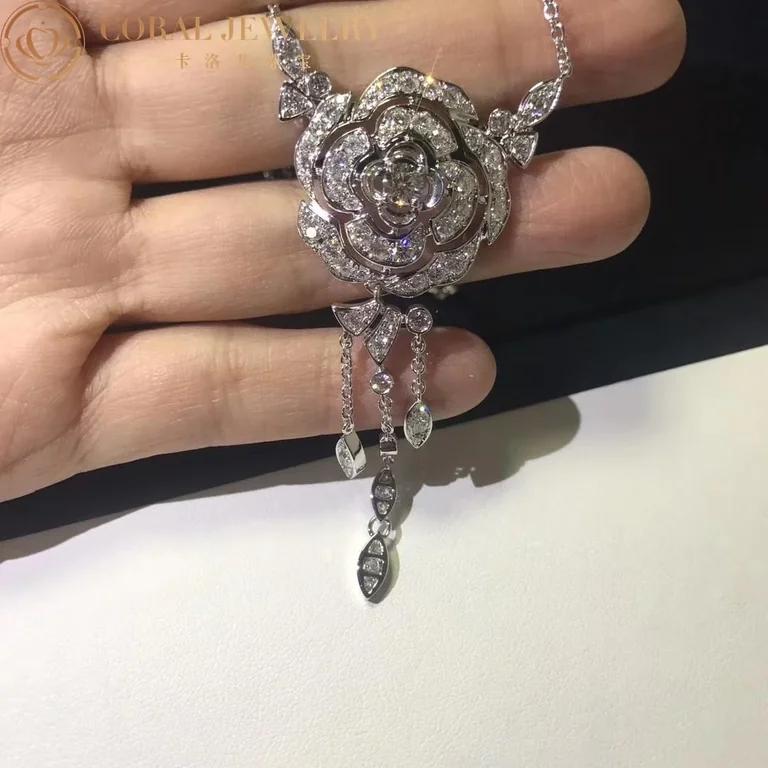 Chanel Bouton de J11176 Camélia transformable necklace 6