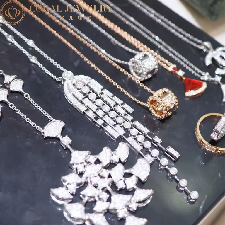 Chanel 1932 Frange swing J4121 Necklace 18k White Diamonds 3