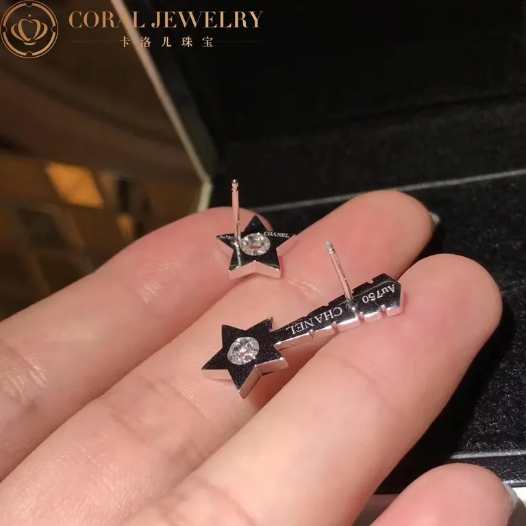 Chanel Comète Chevron J11464 Earrings 18k White Gold Diamonds 6