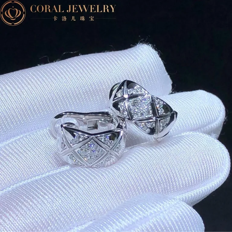 Chanel Coco Crush J11135 Earrings Quilted Motif 18k White Gold Diamonds 7