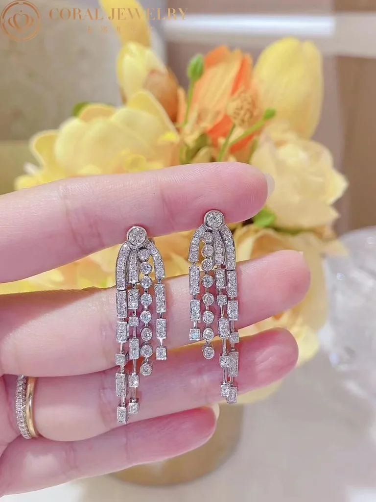 Chanel 1932 Fontaine J4121 Earrings in 18k White Gold and Diamonds 5