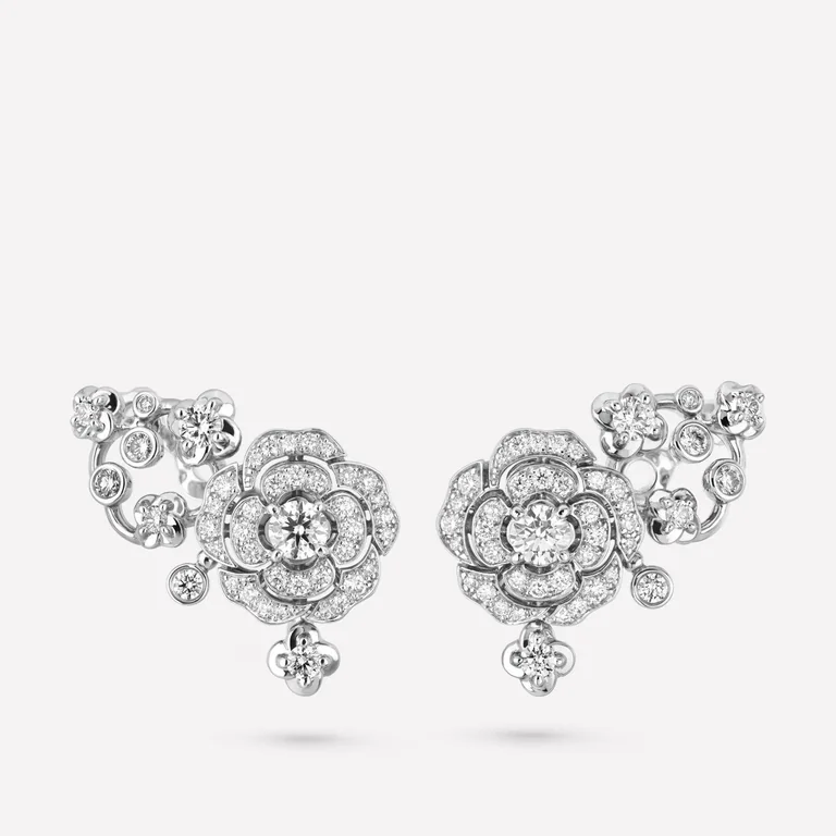Chanel Bouton de J12039 Camélia Earrings 18k White Gold Diamonds 1