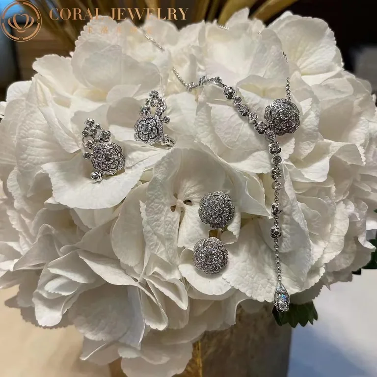 Chanel Bouton de J12039 Camélia Earrings 18k White Gold Diamonds 2