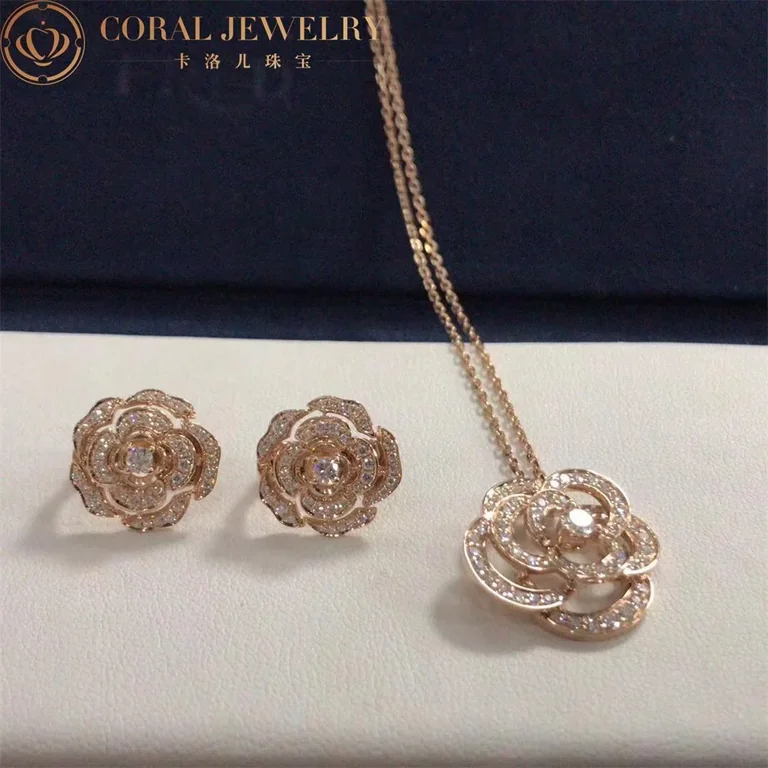Chanel Bouton de Camélia J12038 Earrings 18k Yellow Gold Diamonds 4