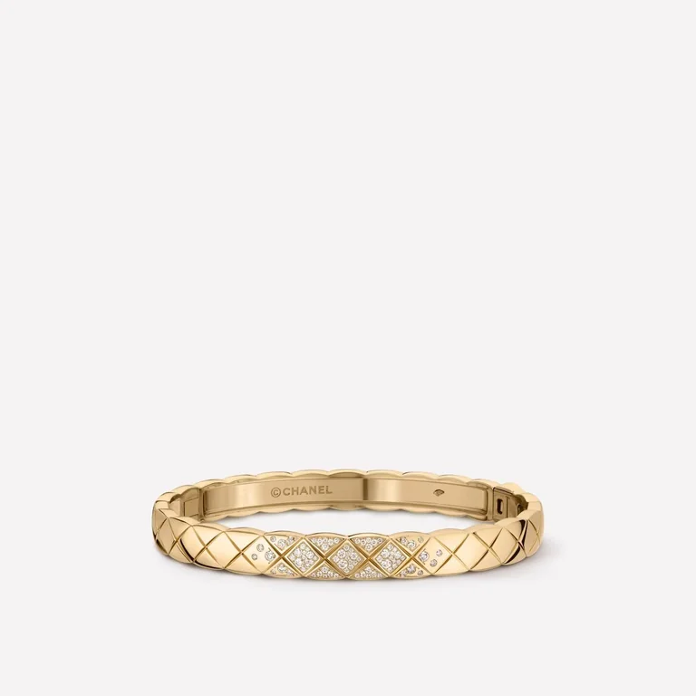 Chanel Coco Crush J11763 Bracelet Quilted Motif 18k Beige Gold Diamonds 1