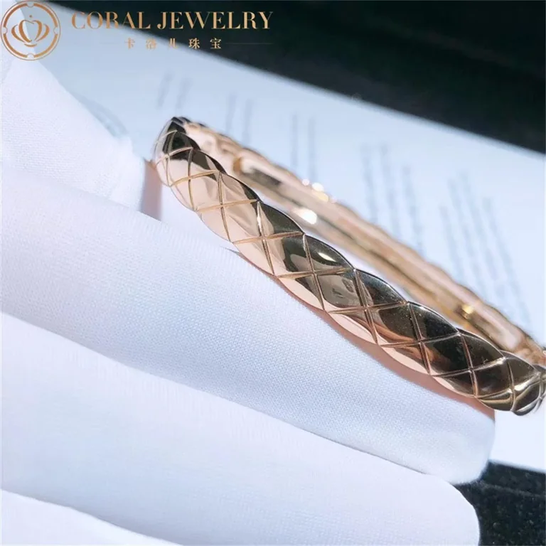 Chanel Coco Crush J11333 Bracelet Quilted Motif 18k Beige Gold 2