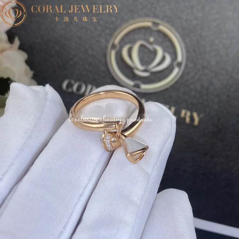 Bulgari Divas? Dream AN857333 ring in Rose gold mother of pearl and diamonds 4