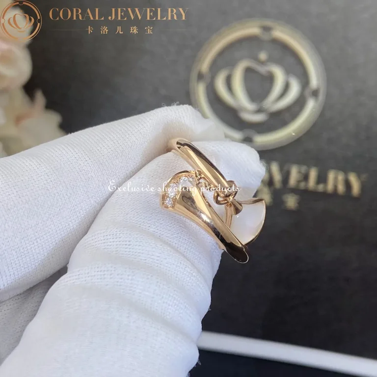 Bulgari Divas? Dream AN857333 ring in Rose gold mother of pearl and diamonds 3
