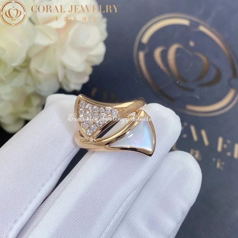 Bulgari Divas? Dream 350721 ring in Rose gold mother of pearl and diamonds 9