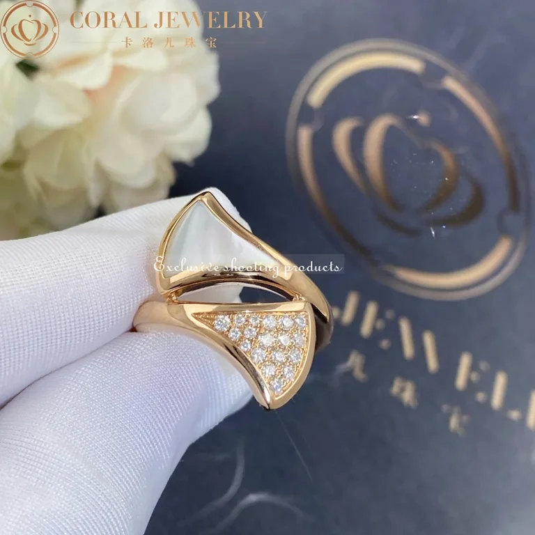 Bulgari Divas? Dream 350721 ring in Rose gold mother of pearl and diamonds 2