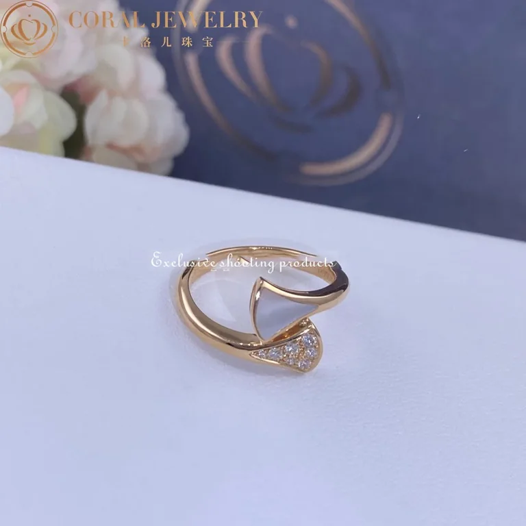 Bulgari Divas? Dream 353800 ring in Rose gold mother of pearl and diamonds 5