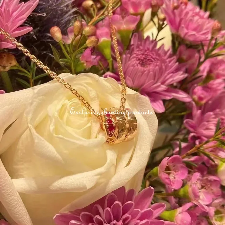 Bulgari Serpenti Viper 357796-Rubies pendant necklace in 18 kt Rose gold set with Rubies Chinese New Year Special Edition 5