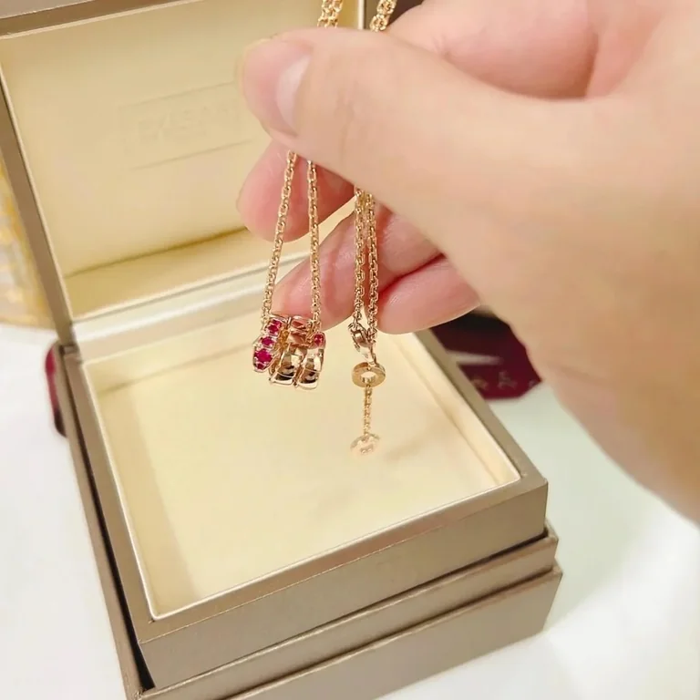 Bulgari Serpenti Viper 357796-Rubies pendant necklace in 18 kt Rose gold set with Rubies Chinese New Year Special Edition 2