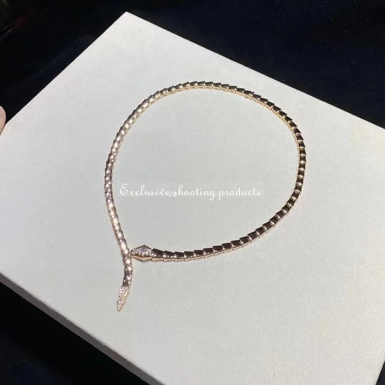 Bulgari Serpenti Viper 357864 18 kt rose gold necklace set with demi-pavé diamonds 3