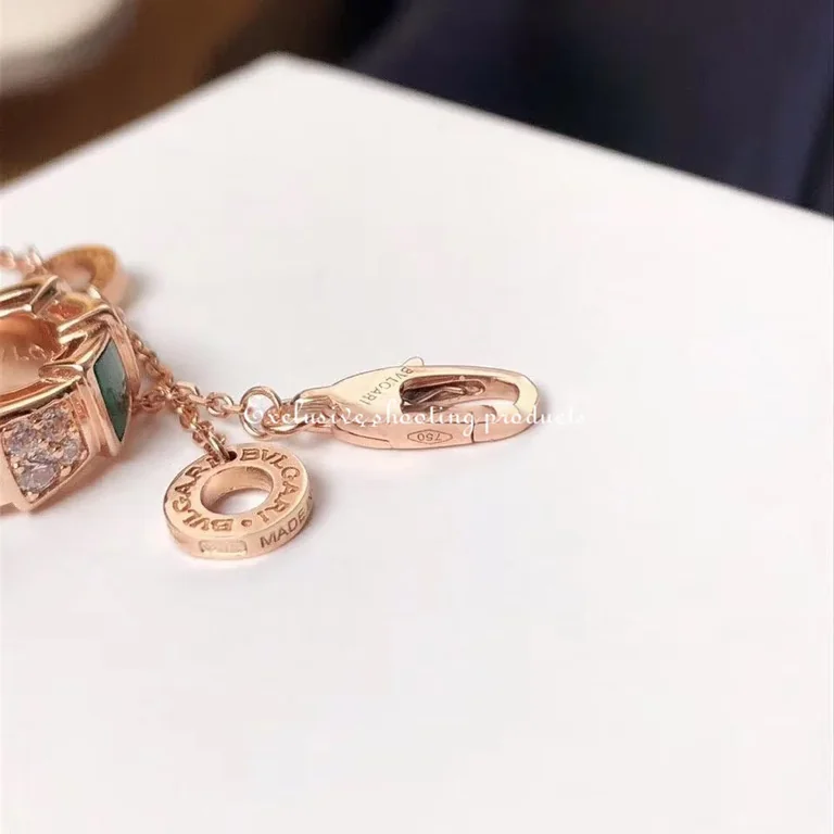 Bulgari Serpenti Viper 355958 18 kt rose gold necklace set with malachite elements and pavé diamonds on the pendant 7
