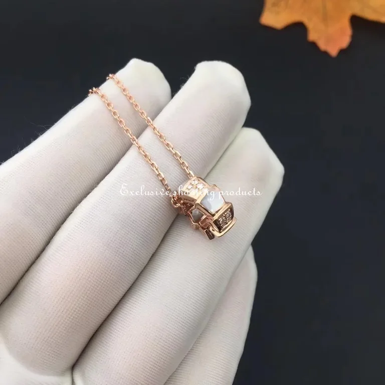 Bulgari Serpenti 357095 Viper 18 kt rose gold necklace set with mother-of-pearl elements and pavé diamonds on the pendant 5