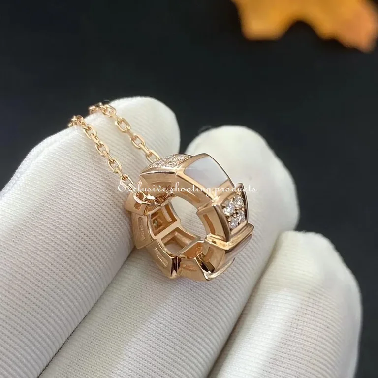 Bulgari Serpenti 357095 Viper 18 kt rose gold necklace set with mother-of-pearl elements and pavé diamonds on the pendant 4