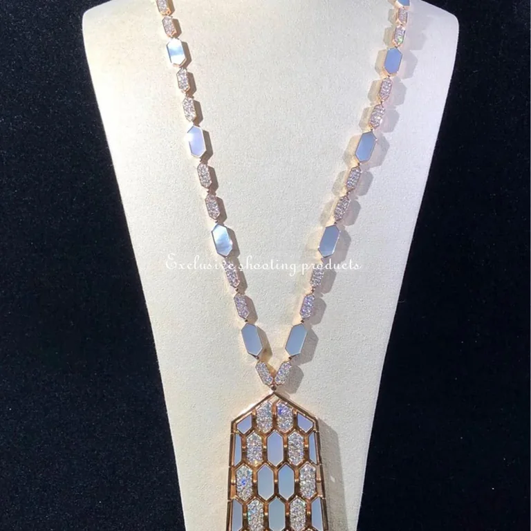Bulgari Serpenti 261707 necklace in 18-carat pink gold and white mother-of-pearl and diamond high jewelry 4