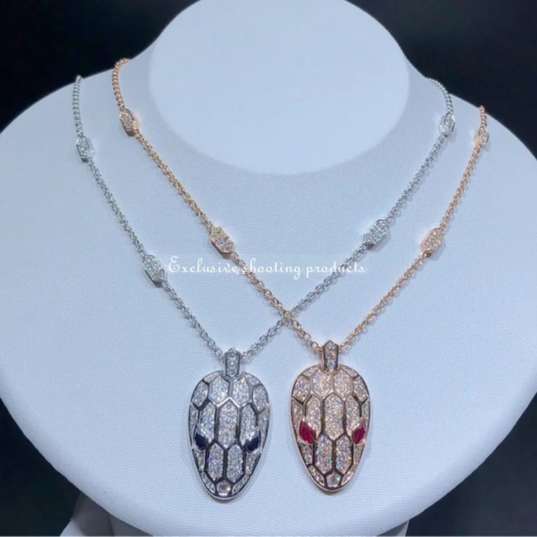 Bulgari Serpenti 353529 necklace in 18 kt white gold set with blue sapphire eyes and pavé diamonds 5