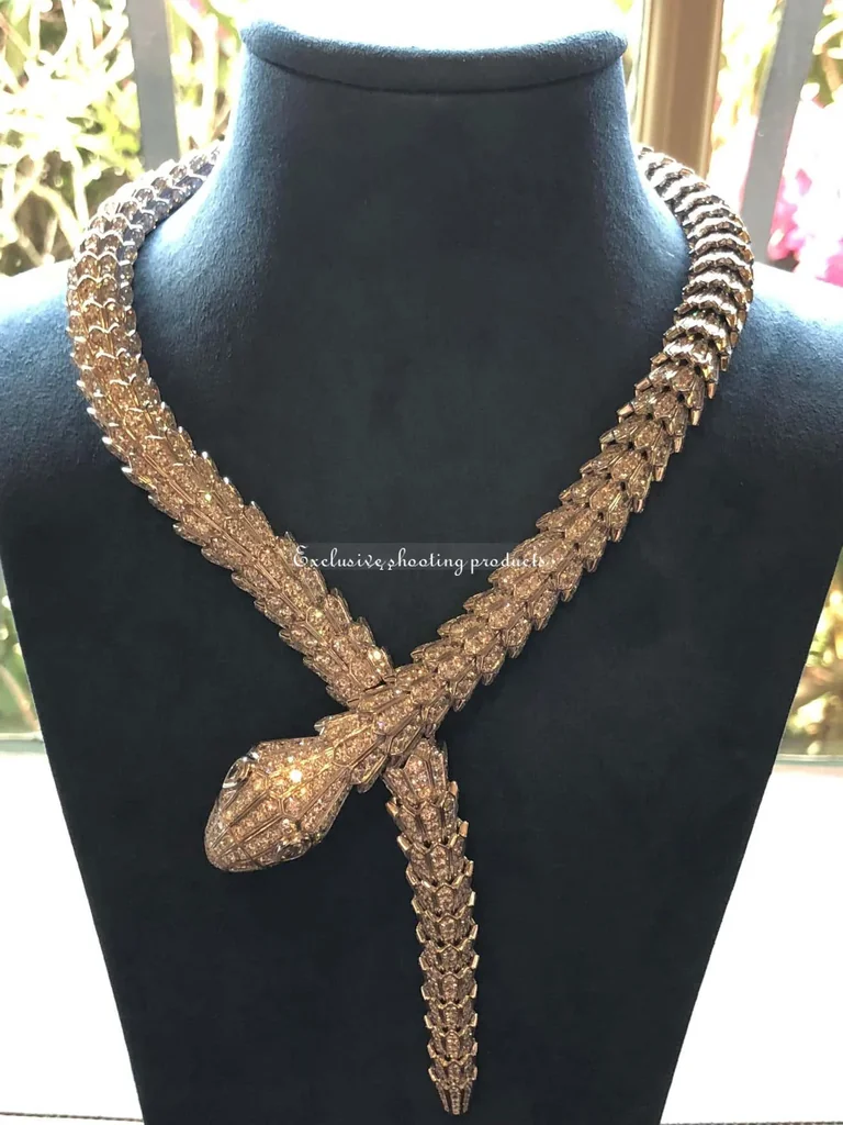 Bulgari Serpenti 261226 Diamond Necklace Pavé Diamond 10