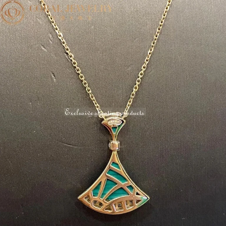 Bulgari Divas? Dream 358127 Necklace Yellow Gold Malachite and Diamonds 7