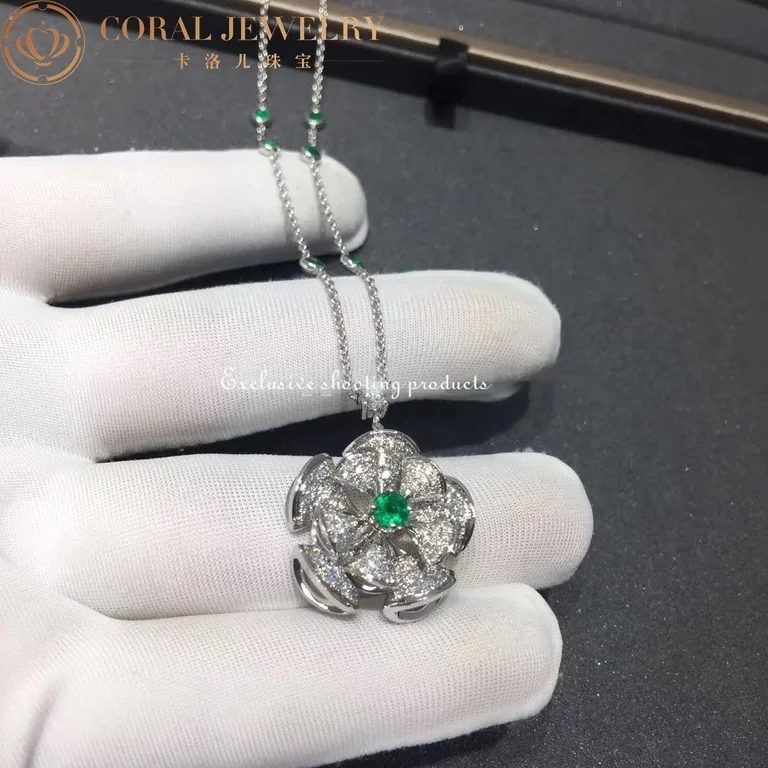 Bulgari Divas? Dream 352626 Necklace White Gold Set Emeralds and Diamonds 11