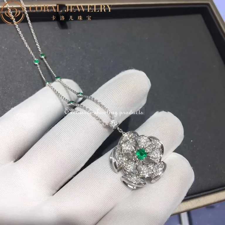 Bulgari Divas? Dream 352626 Necklace White Gold Set Emeralds and Diamonds 9