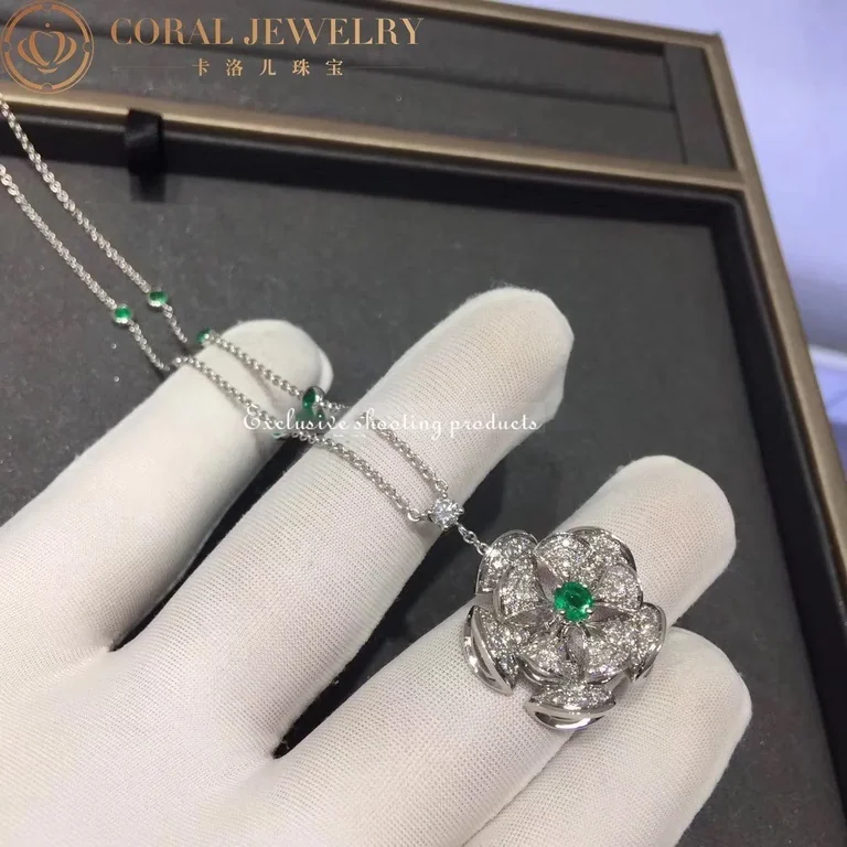 Bulgari Divas? Dream 352626 Necklace White Gold Set Emeralds and Diamonds 8