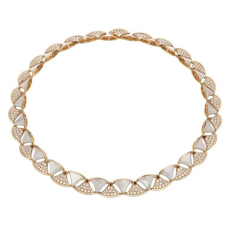Bulgari Divas? Dream 354091 Necklace Rose Gold with Mother-of-pearl and Diamonds High Jewelry 1