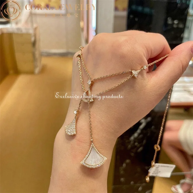 Bulgari Divas? Dream 358682 Necklace Rose Gold with Mother-of-pearl and Diamonds 14