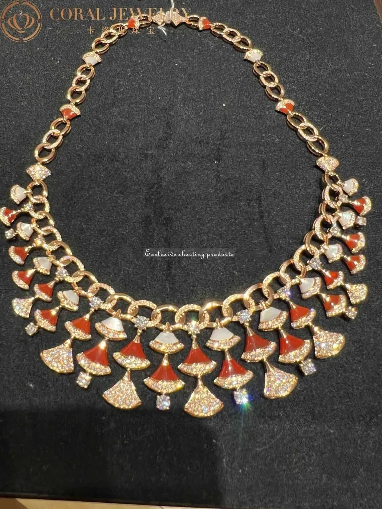 Bulgari Divas? Dream 354092 Necklace Rose Gold with Carnelian Mother-of-pearl and Diamonds High Jewelry 3