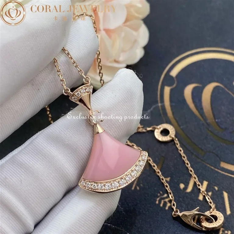 Bulgari Divas? Dream 354340 Necklace Rose Gold Pink Opal and Diamonds 4