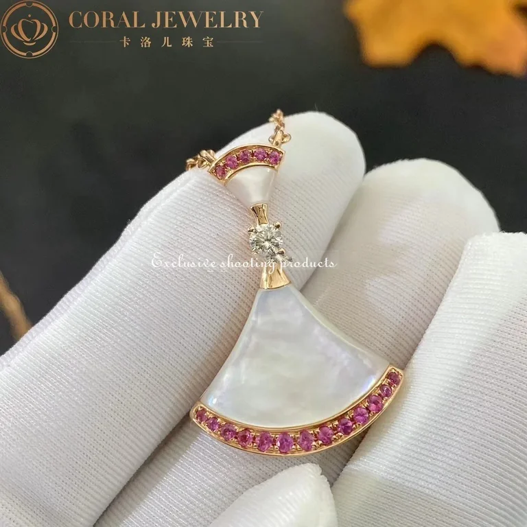 Bulgari Divas? Dream 357220 Necklace Rose Gold Mother-of-pearl and Pink Sapphires 3
