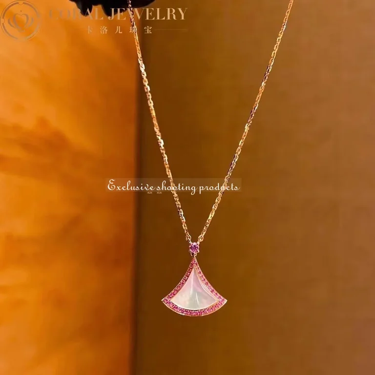 Bulgari Divas? Dream 359938 Necklace Rose Gold Mother-of-pearl and Pink Sapphires 18
