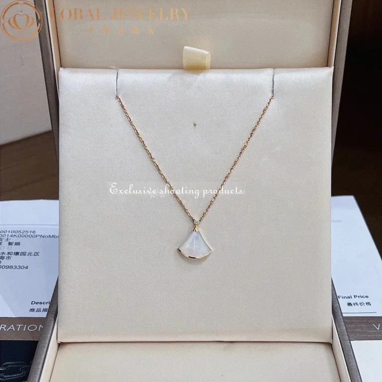 Bulgari Divas? Dream 350581 Necklace Rose Gold Mother-of-pearl and Diamonds 4
