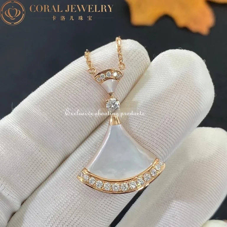 Bulgari Divas? Dream 356452 Necklace Rose Gold Mother-of-pearl and Diamonds 9