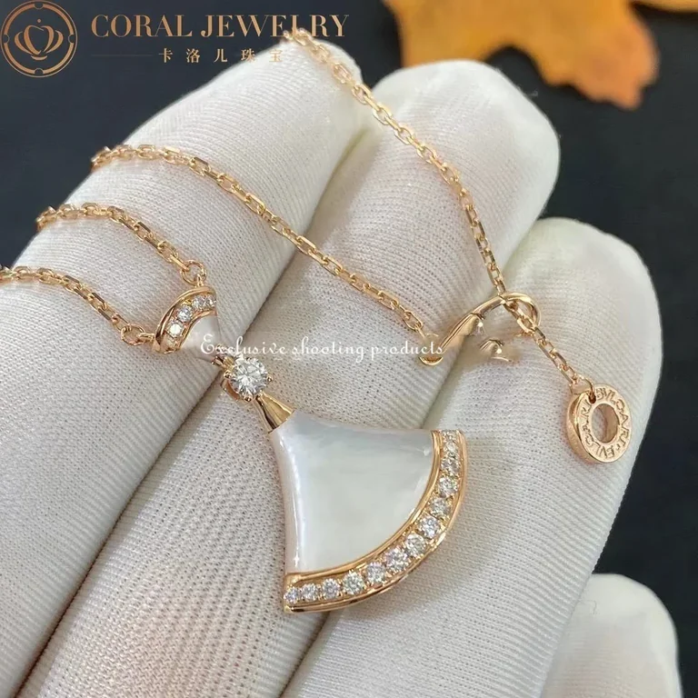 Bulgari Divas? Dream 356452 Necklace Rose Gold Mother-of-pearl and Diamonds 7