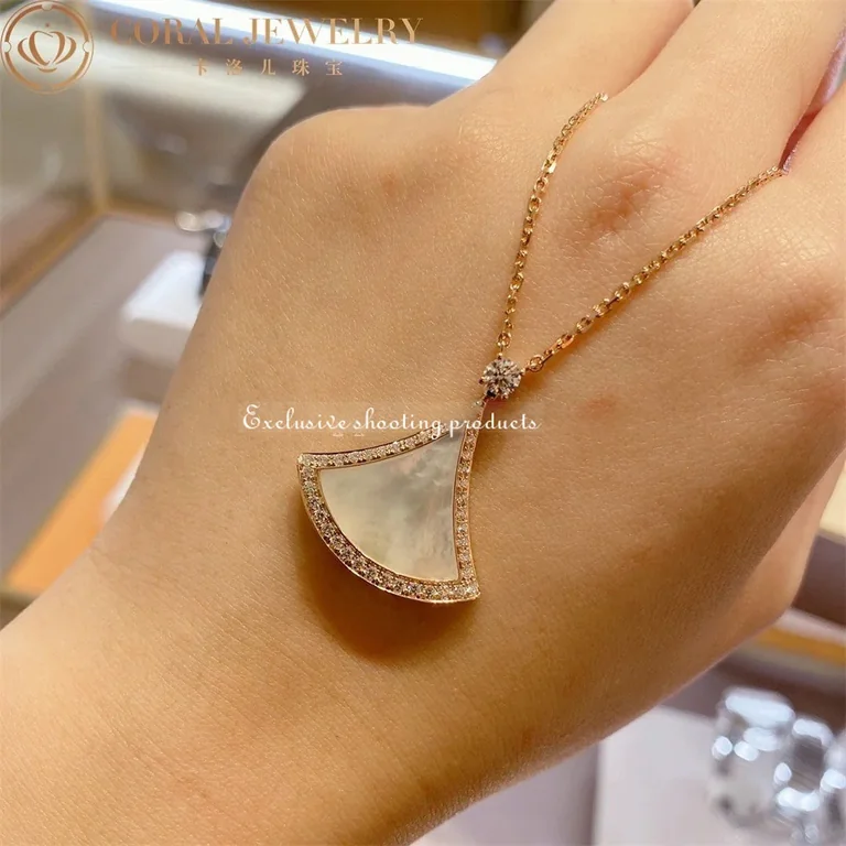 Bulgari Divas? Dream 358671 Necklace Rose Gold Mother-of-pearl and Diamonds 8