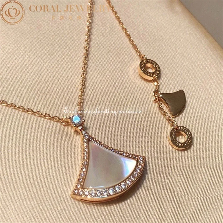 Bulgari Divas? Dream 358671 Necklace Rose Gold Mother-of-pearl and Diamonds 5
