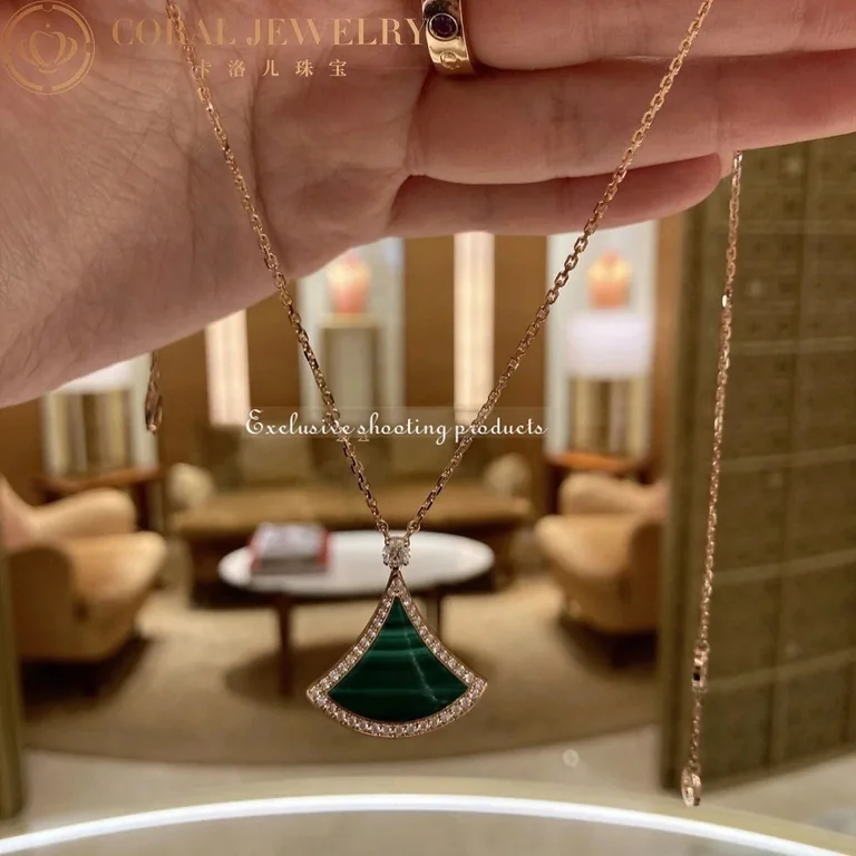 Bulgari Divas? Dream 358893 Necklace Rose Gold Malachite and Diamonds 7