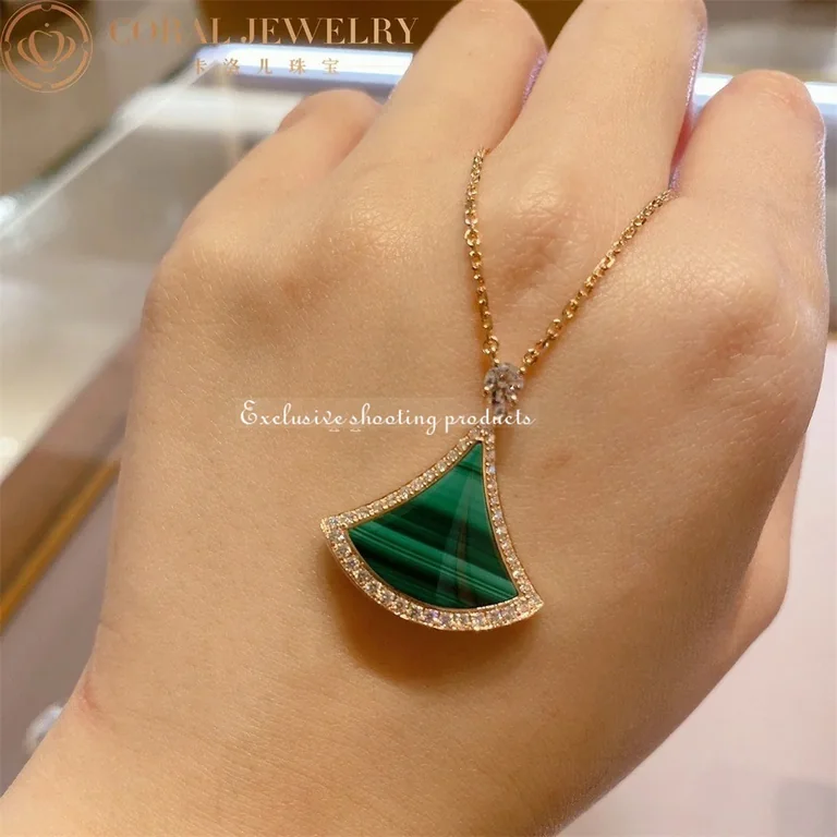 Bulgari Divas? Dream 358893 Necklace Rose Gold Malachite and Diamonds 2