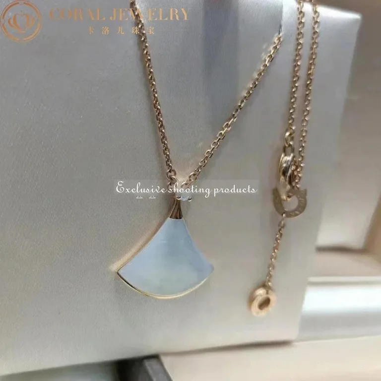 Bulgari Divas? Dream 350062 Necklace Rose Gold Mother-of-pearl and Diamonds 10