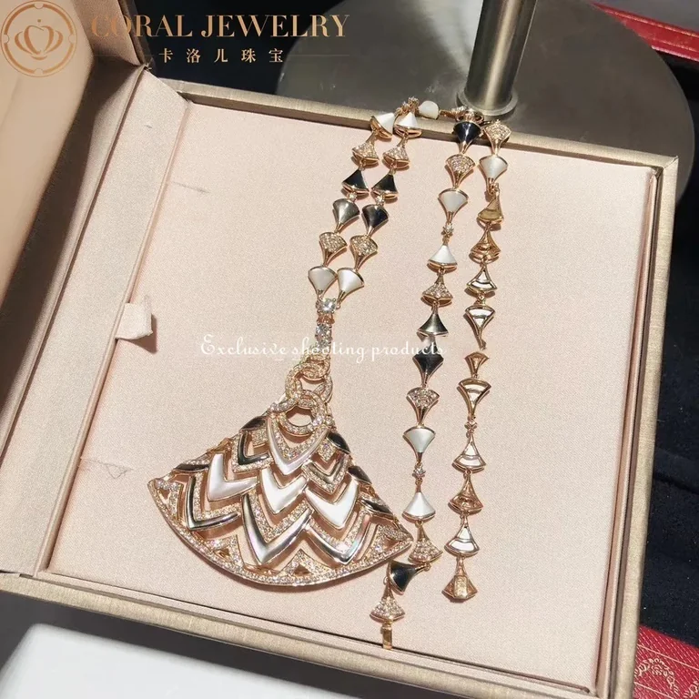 Bulgari Divas? Dream Necklace Rose Gold in Mother of Pearl with Diamonds Necklace 7