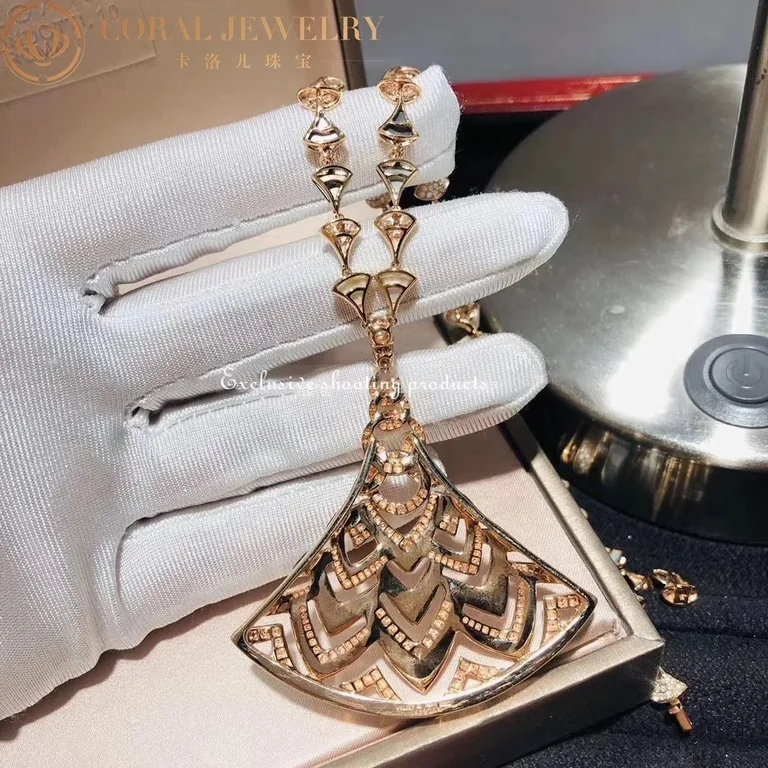 Bulgari Divas? Dream Necklace Rose Gold in Mother of Pearl with Diamonds Necklace 4