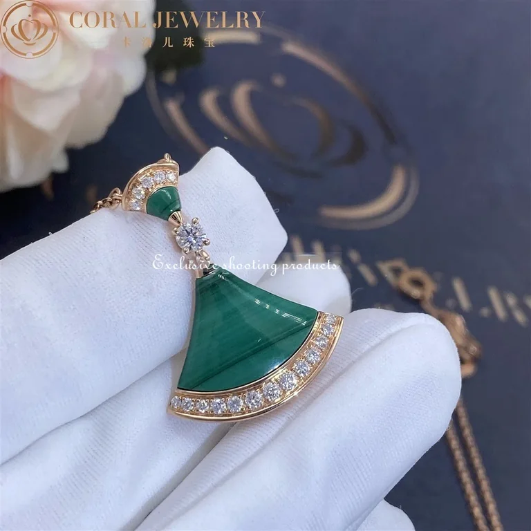 Bulgari Divas? Dream 351143 Necklace Rose Gold Malachite and Diamonds 8