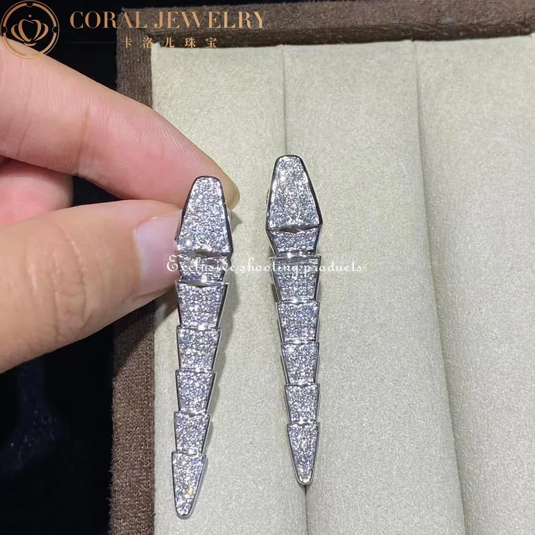 Bulgari Serpenti Viper 348320 earrigns in 18 kt white gold set with full pavé diamonds 13
