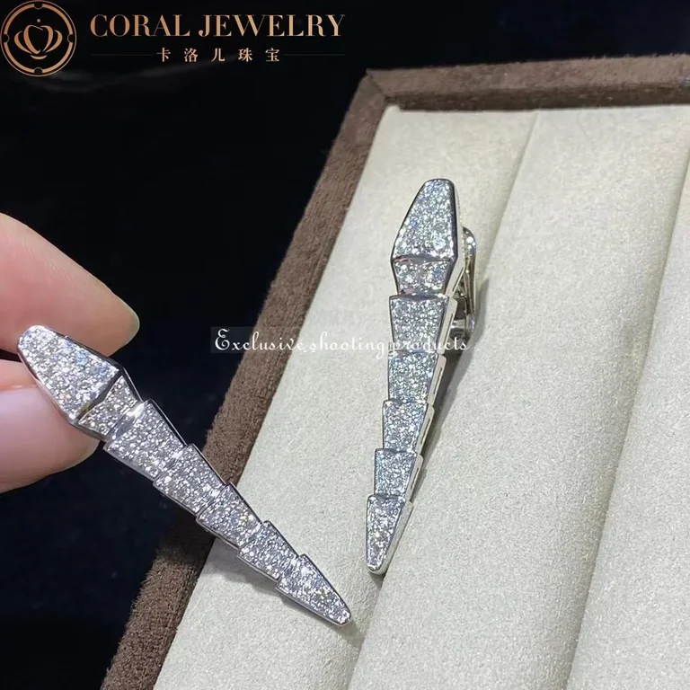 Bulgari Serpenti Viper 348320 earrigns in 18 kt white gold set with full pavé diamonds 10