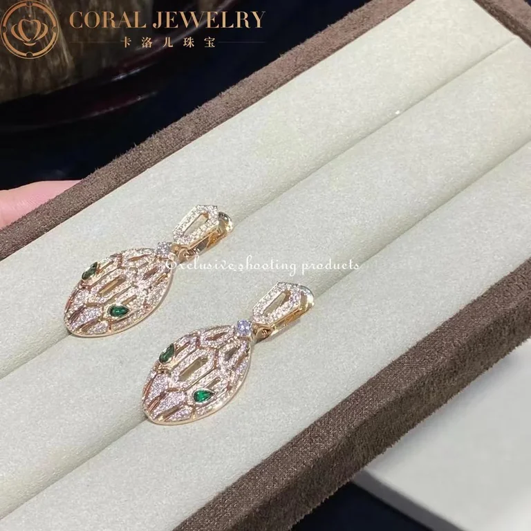 Bulgari Serpenti 354576 18 kt yellow gold earrings set with pavé diamonds and malachite eyes 5